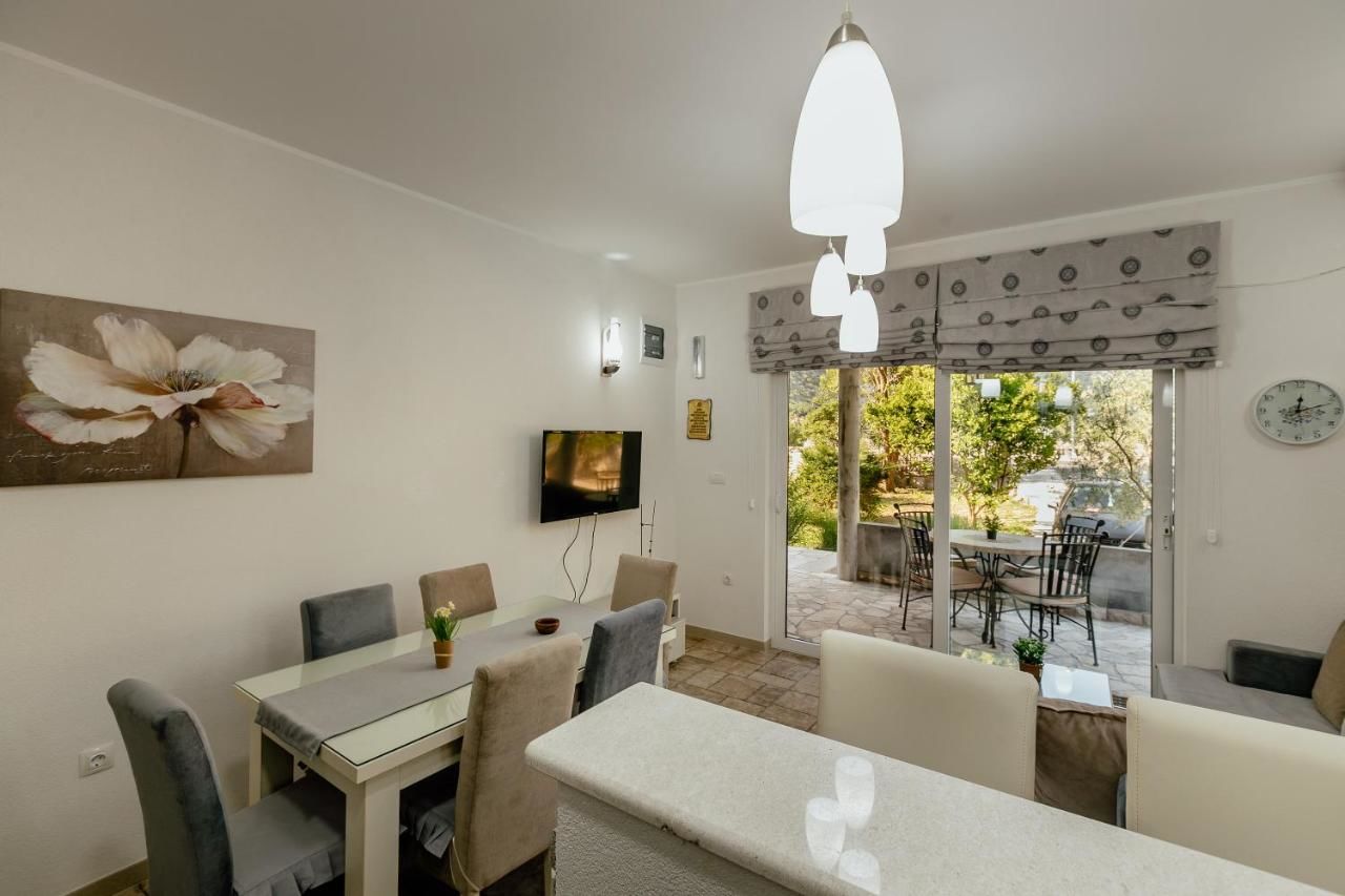 Апартаменты Bobana Apartments Дони-Моринь
