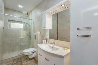 Апартаменты Bobana Apartments Дони-Моринь Апартаменты - 1-й этаж-7
